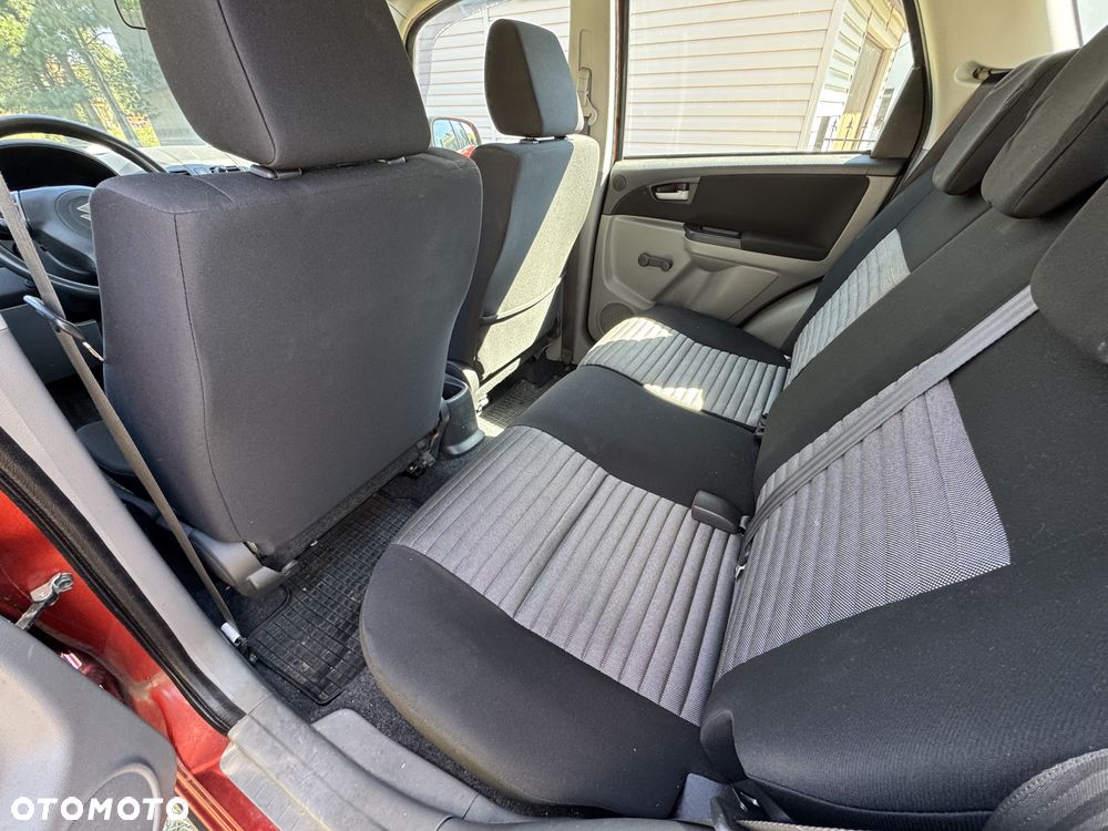 Suzuki SX4 1.6 Comfort 4WD - 14