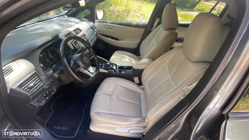 Nissan Leaf Tekna Two Tone - 34