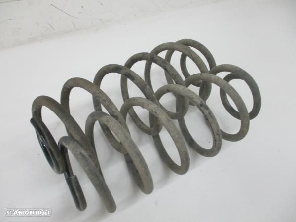 Mola Suspensao Tras Toyota Yaris (_P9_) - 3