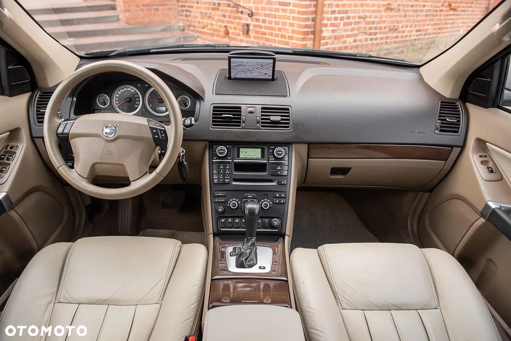 Volvo XC 90 D5 AWD Executive - 25