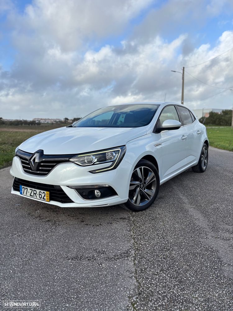 Renault Mégane TCe 140 GPF BOSE EDITION - 1