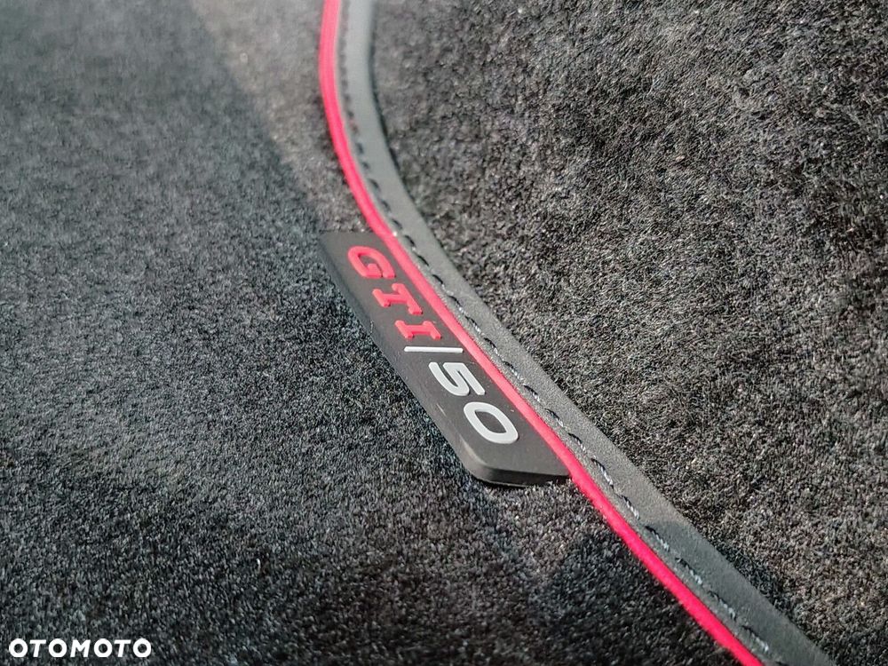 Volkswagen Golf - 37