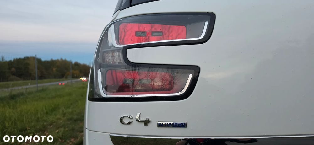 Citroën C4 Picasso - 12