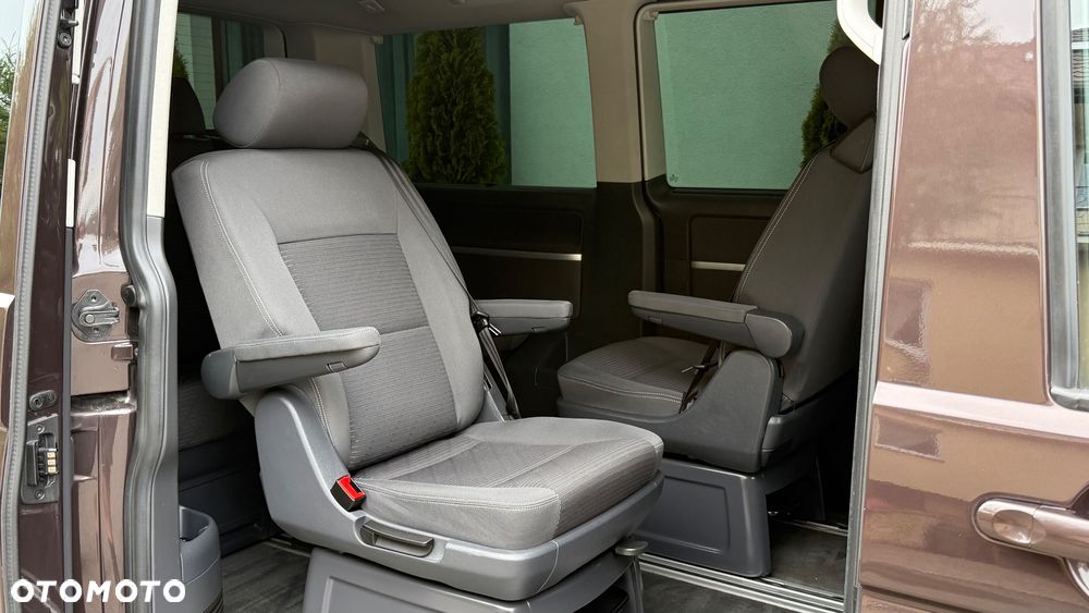 Volkswagen Multivan - 8
