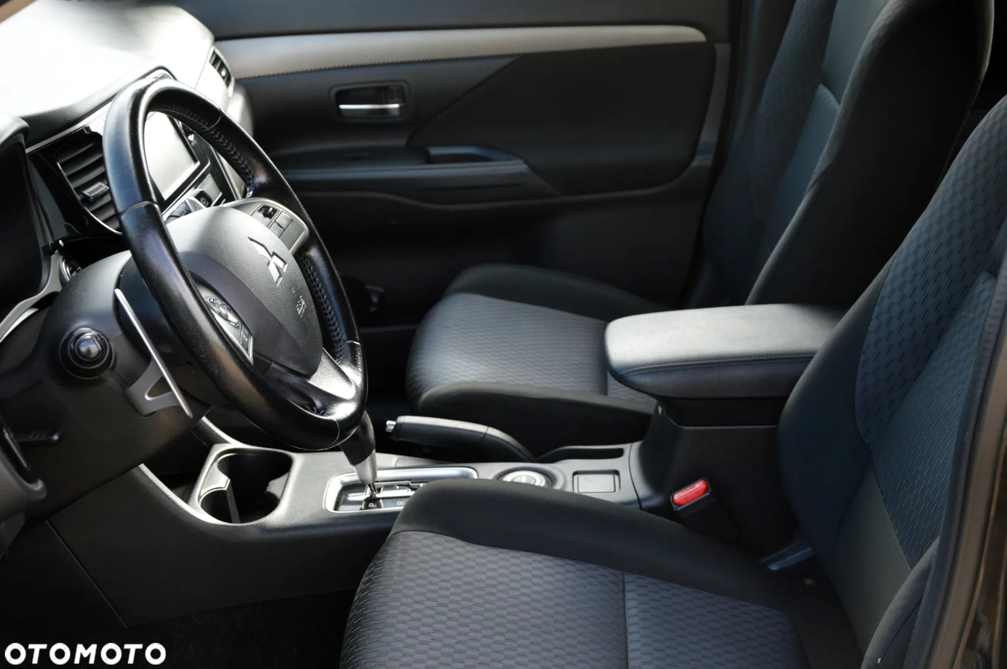Mitsubishi Outlander 2.0 Intense + - 7