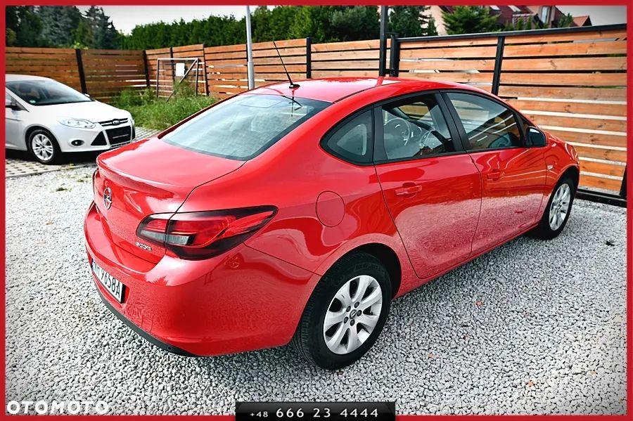 Opel Astra 1.4 T Business - 13