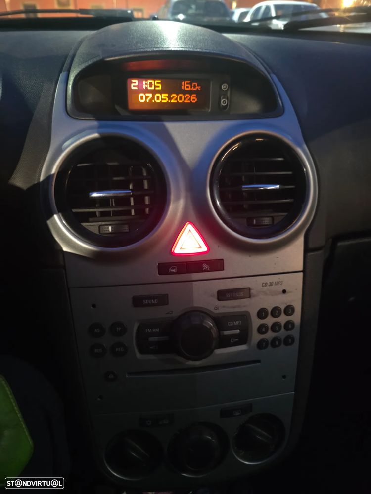 Opel Corsa 1.3 CDTI Enjoy EcoFLEX - 3