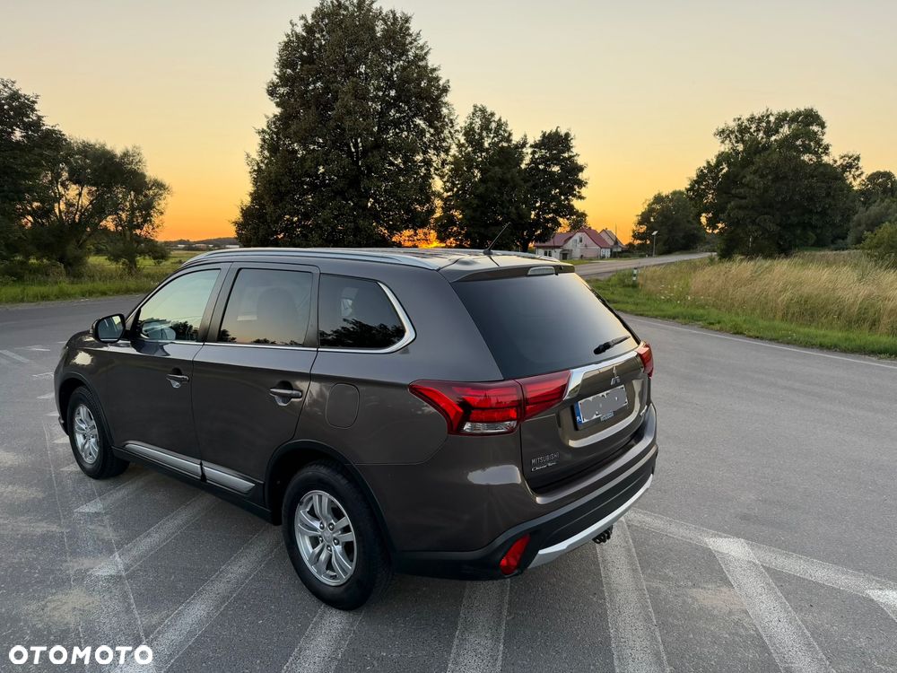 Mitsubishi Outlander 2.0 2WD Active - 9