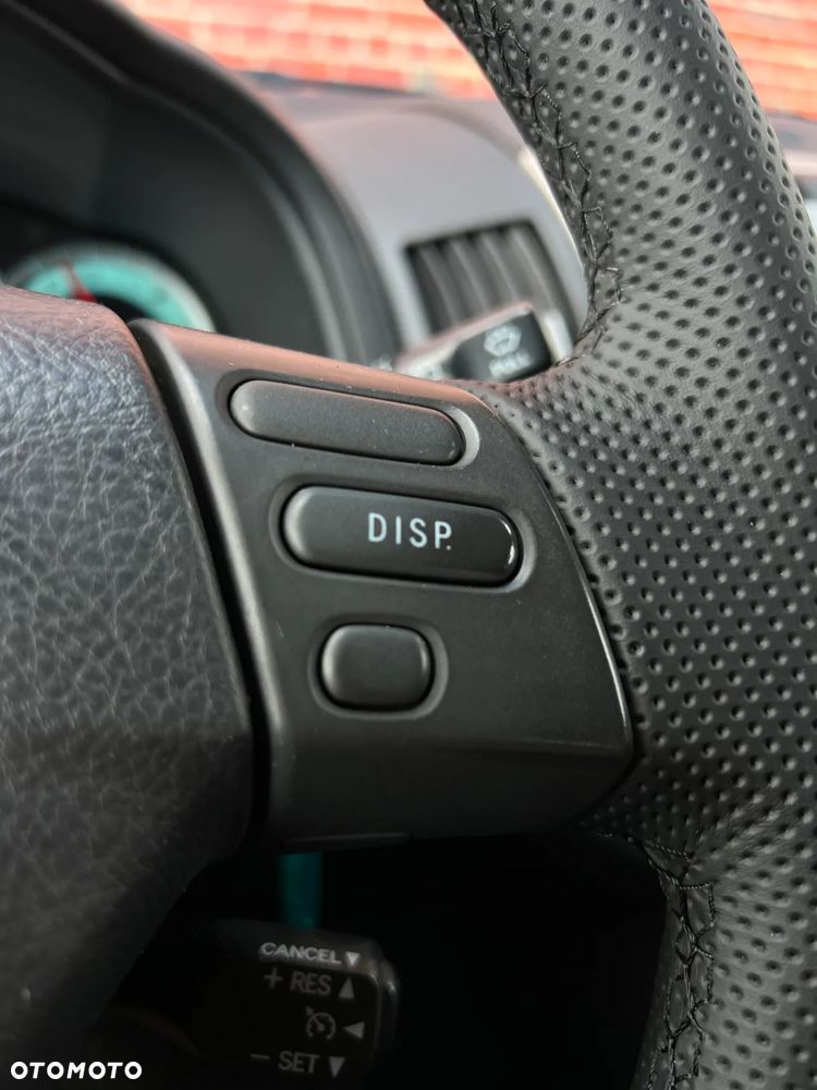 Toyota Corolla Verso - 25