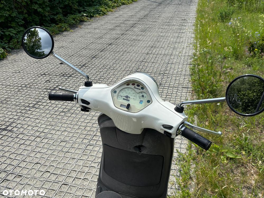 Piaggio Vespa - 4