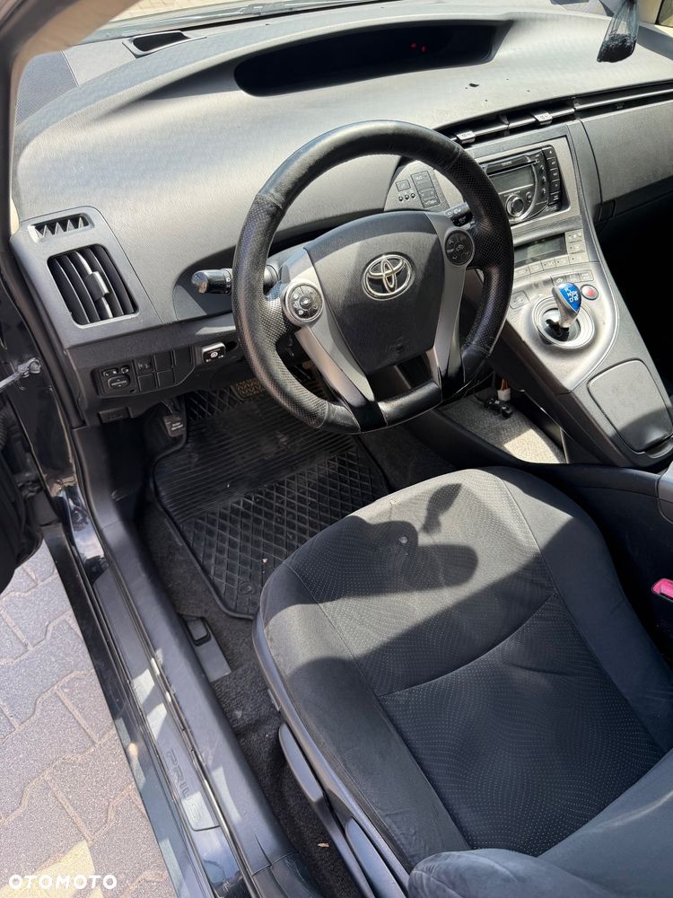 Toyota Prius 1.8 HSD Luna - 4