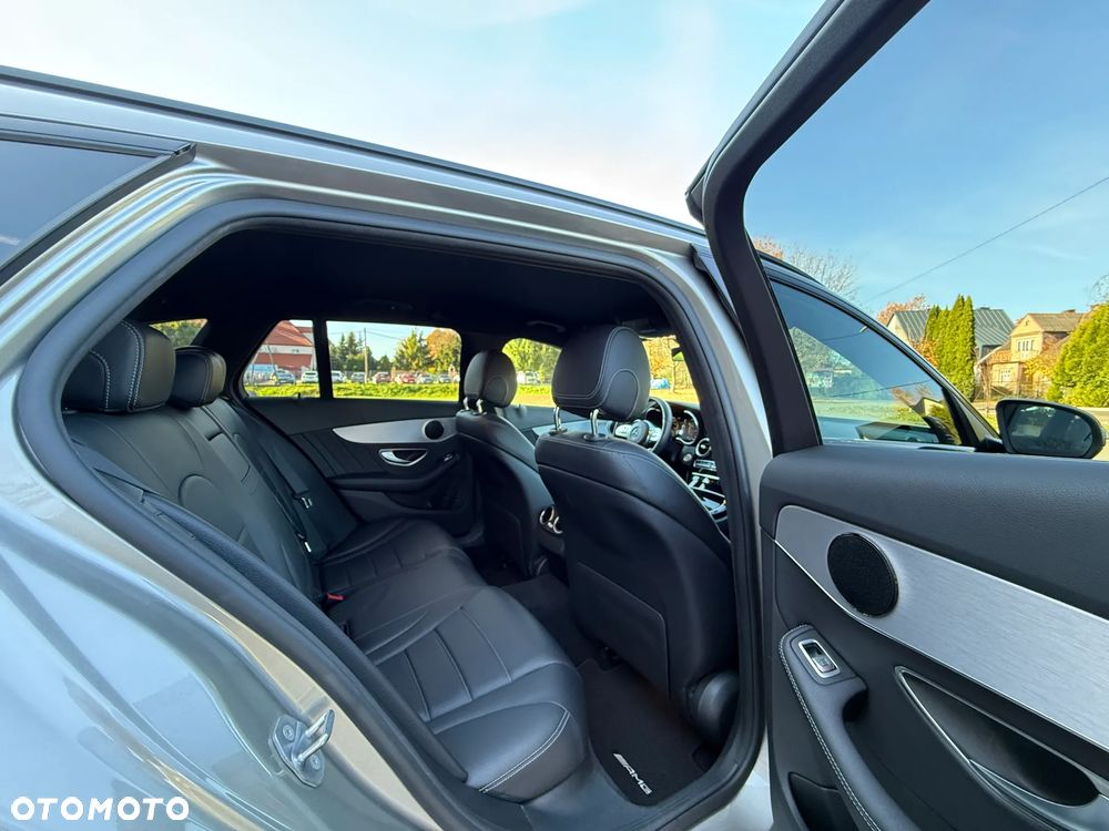 Mercedes-Benz Klasa C 180 T 9G-TRONIC AMG Line - 29
