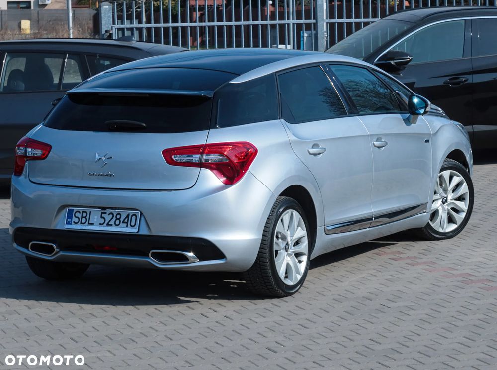 Citroën DS5 2.0 HDi Hybrid4 SportChic MCP - 34