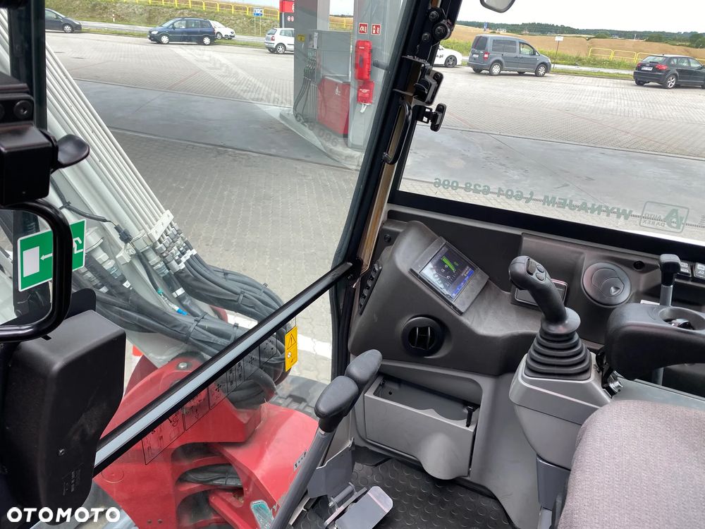 Takeuchi TB 250-2 V3 - 8