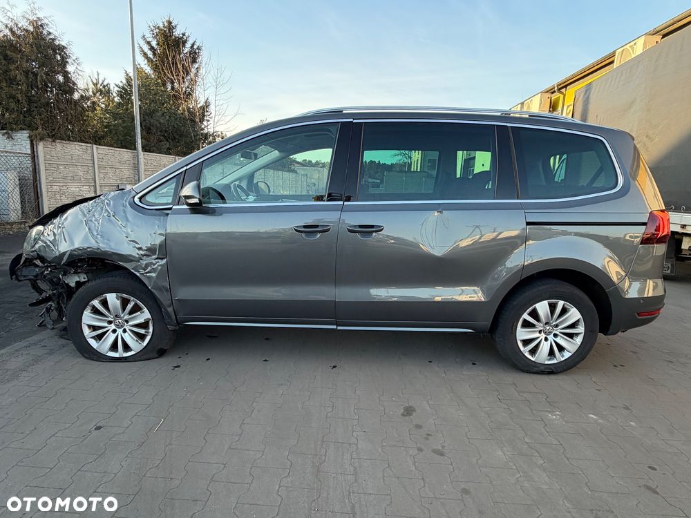 Volkswagen Sharan 2.0 TDI DSG (BlueMotion Technology) Highline - 3