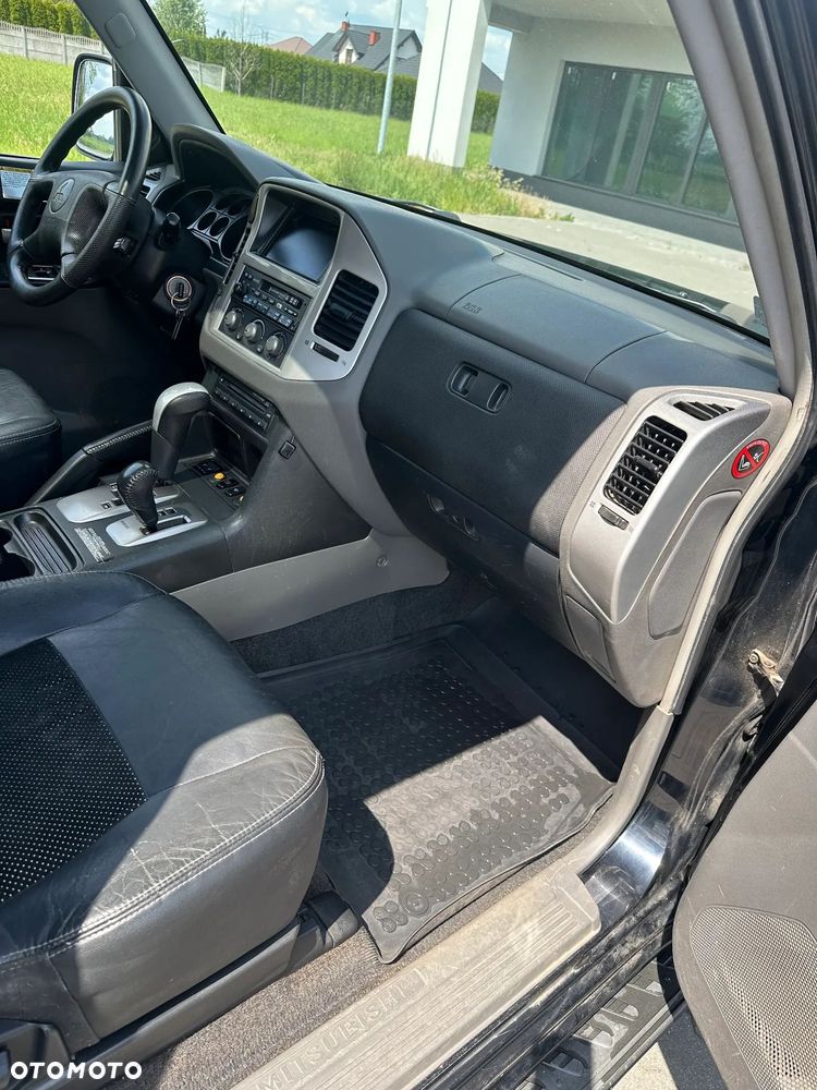 Mitsubishi Pajero 3.2 DID - 21