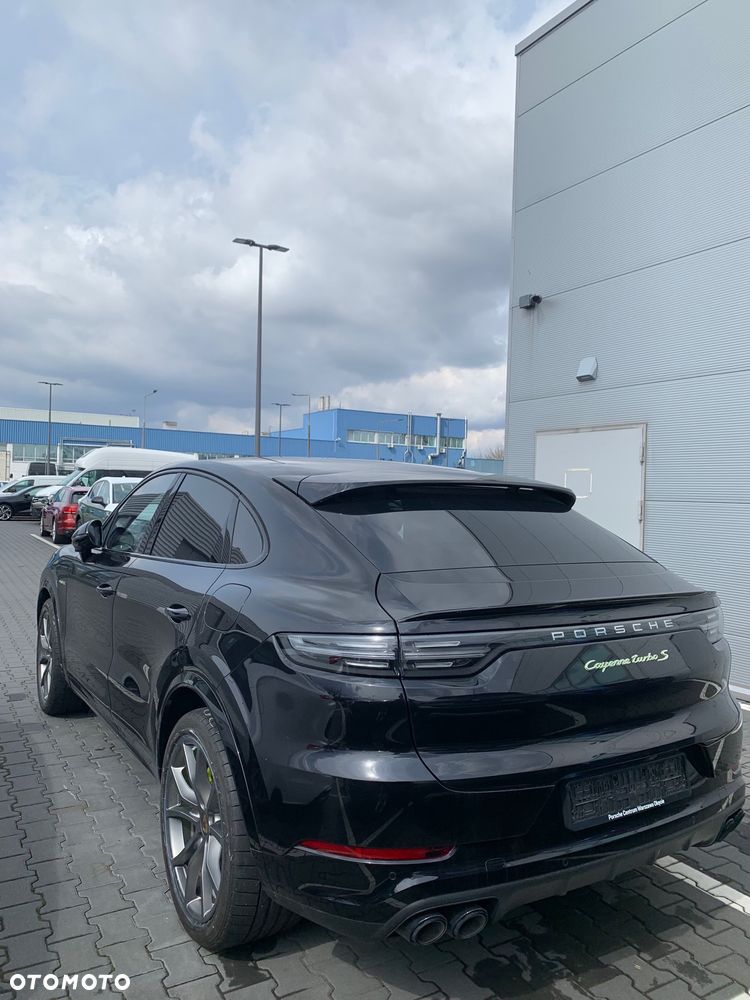 Porsche Cayenne - 4