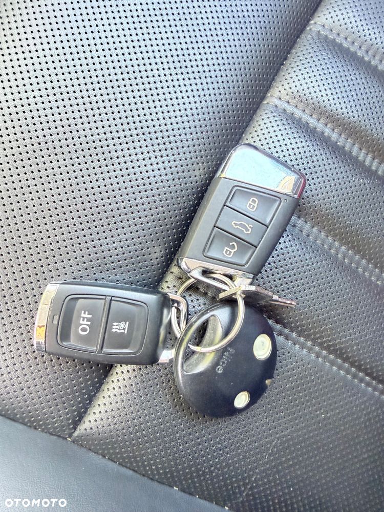 Skoda Superb 2.0 TDI 4x4 L&K DSG - 10