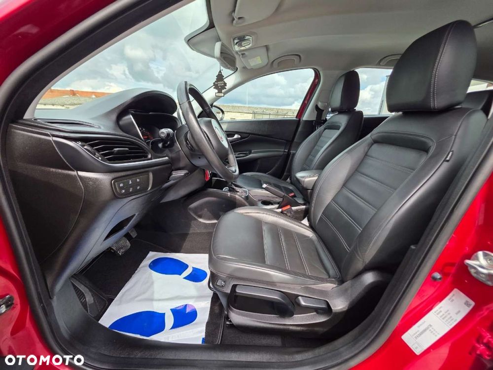 Fiat Tipo - 12