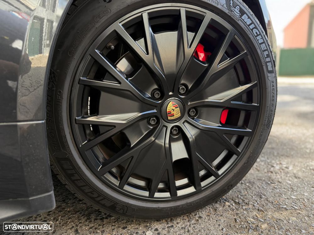 Porsche Taycan GTS - 6
