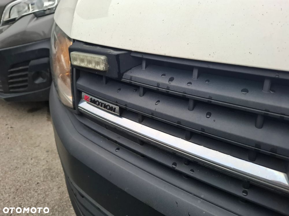 Volkswagen Transporter T6 - 4
