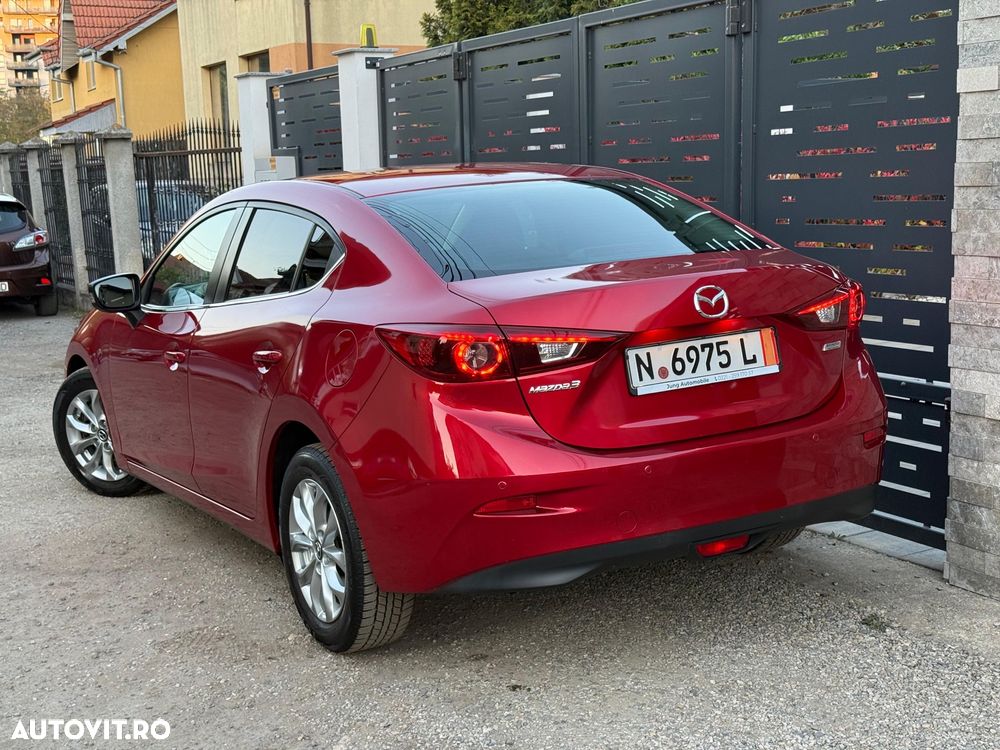 Mazda 3 SKYACTIV-G 120 Urban Limited - 3