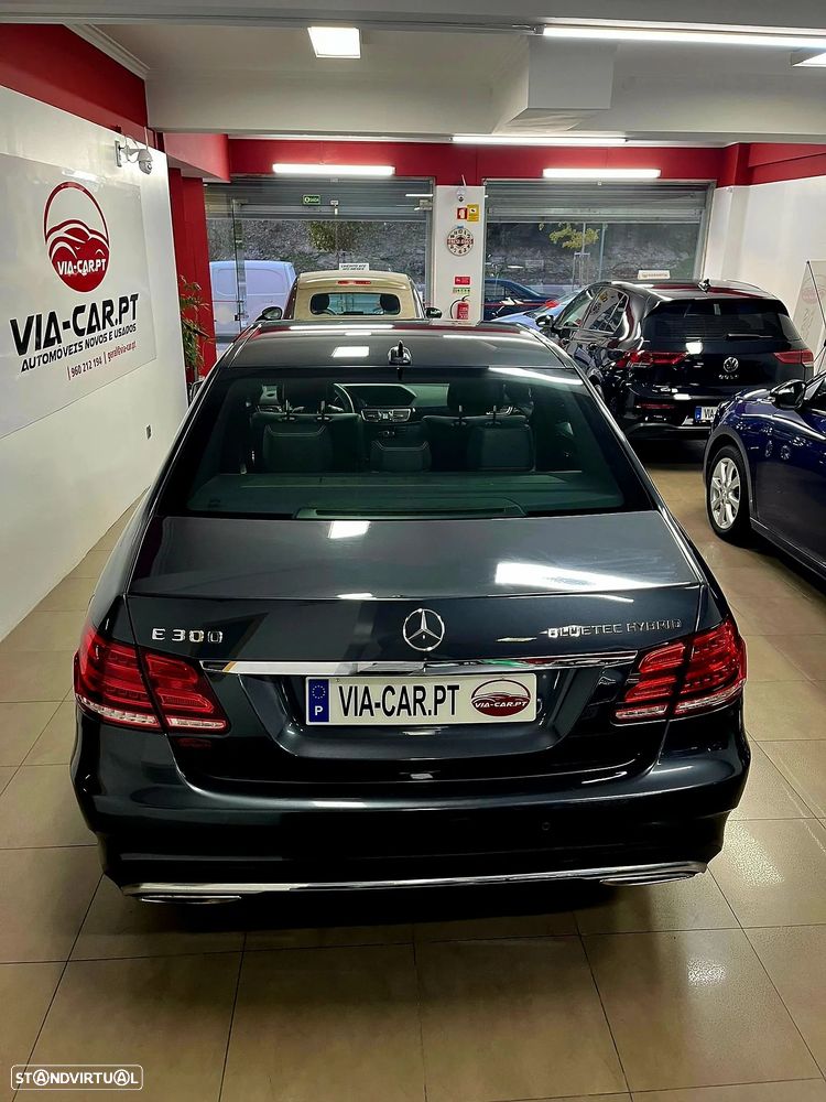 Mercedes-Benz E 300 Bluetec Hybrid Avantgarde - 4