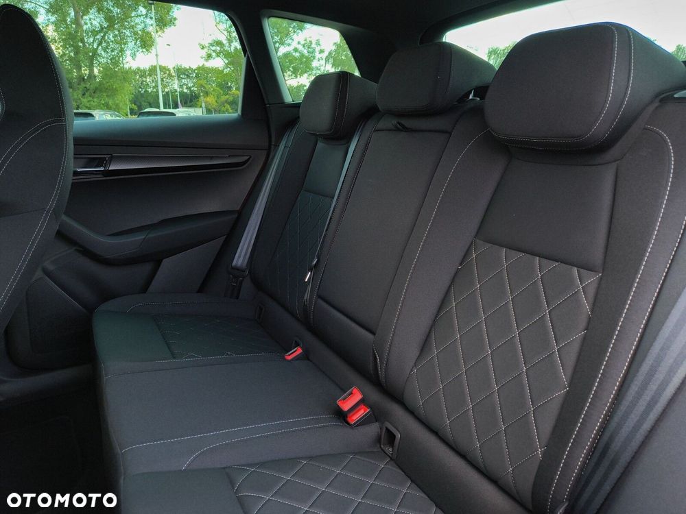 Skoda Karoq 1.5 TSI ACT Sportline DSG - 24