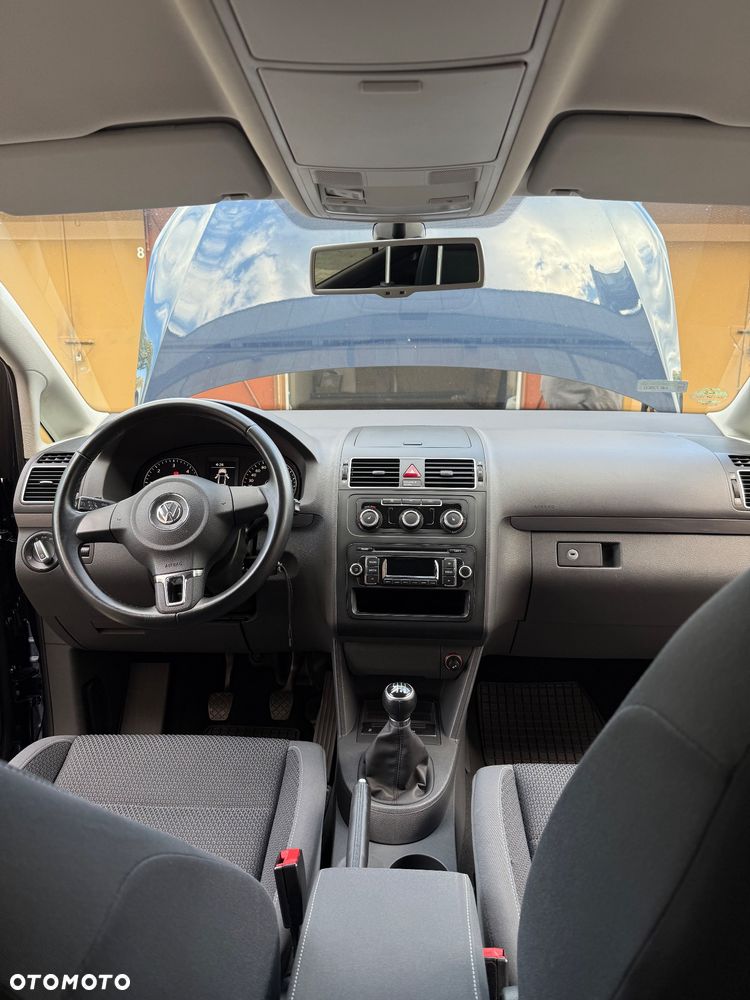 Volkswagen Touran 1.6 TDI DPF Comfortline - 4