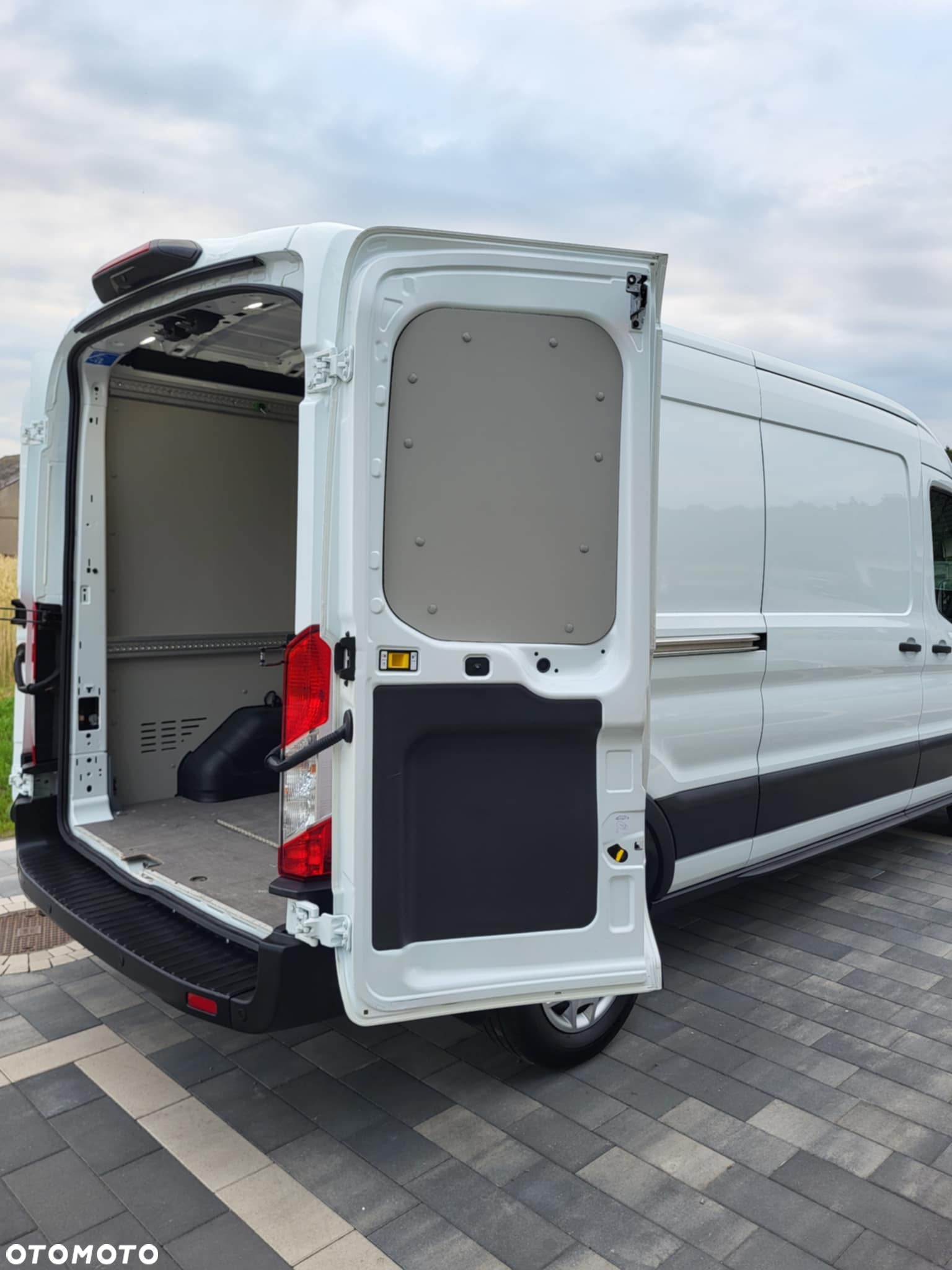 Ford Transit - 23