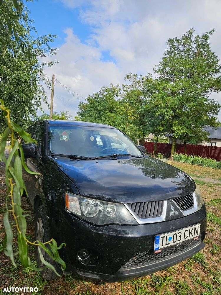 Mitsubishi Outlander 2.0 DI-D Instyle - 1