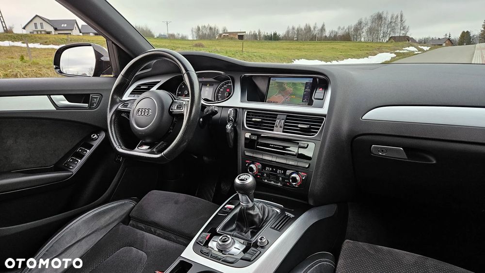 Audi A4 Avant 2.0 TDI DPF clean diesel S line Sportpaket - 28