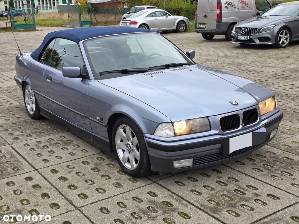 BMW Seria 3 325i - 9