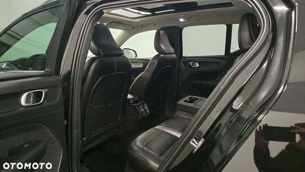Volvo XC 40 D4 AWD Inscription - 6