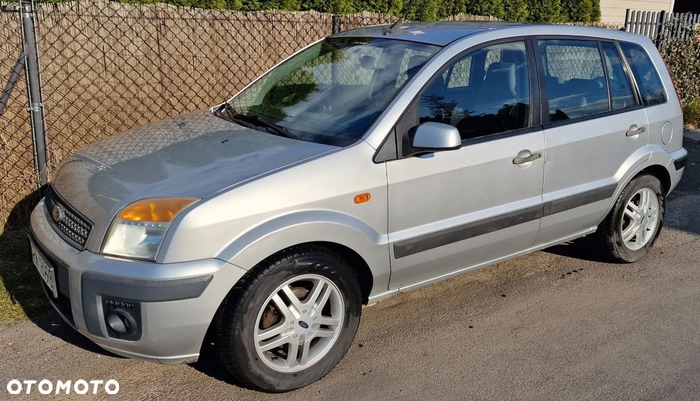 Ford Fusion 1.4 Trend - 4