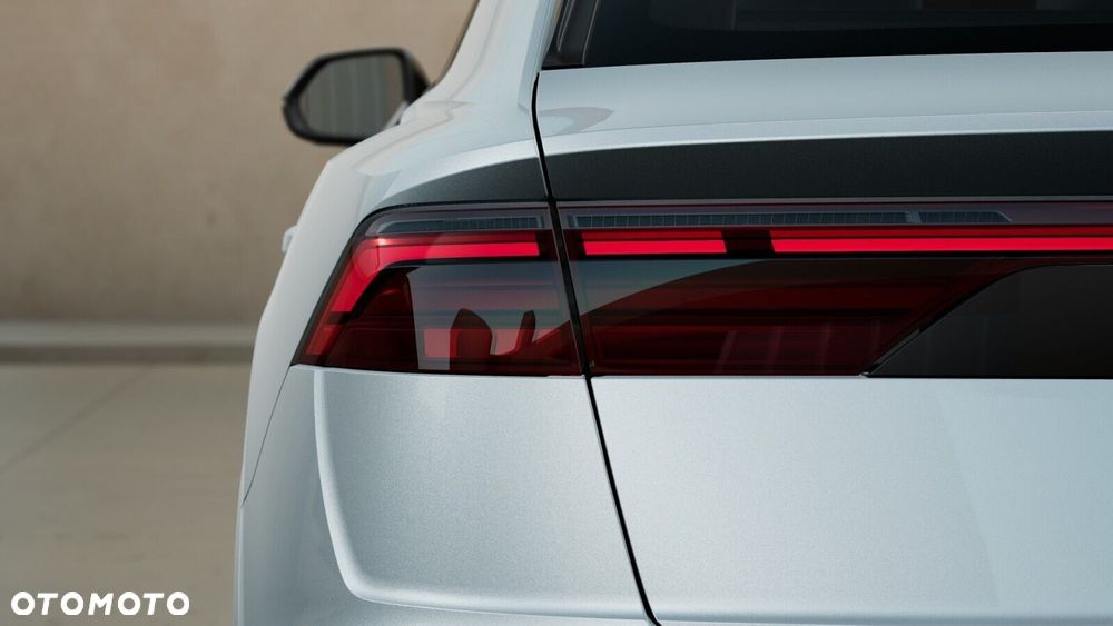 Audi Q8 - 12