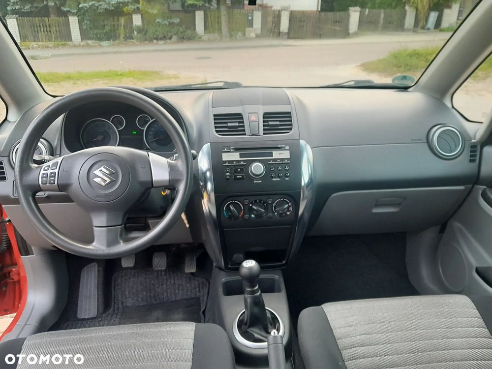 Suzuki SX4 1.6 VVT 4x2 Comfort - 16