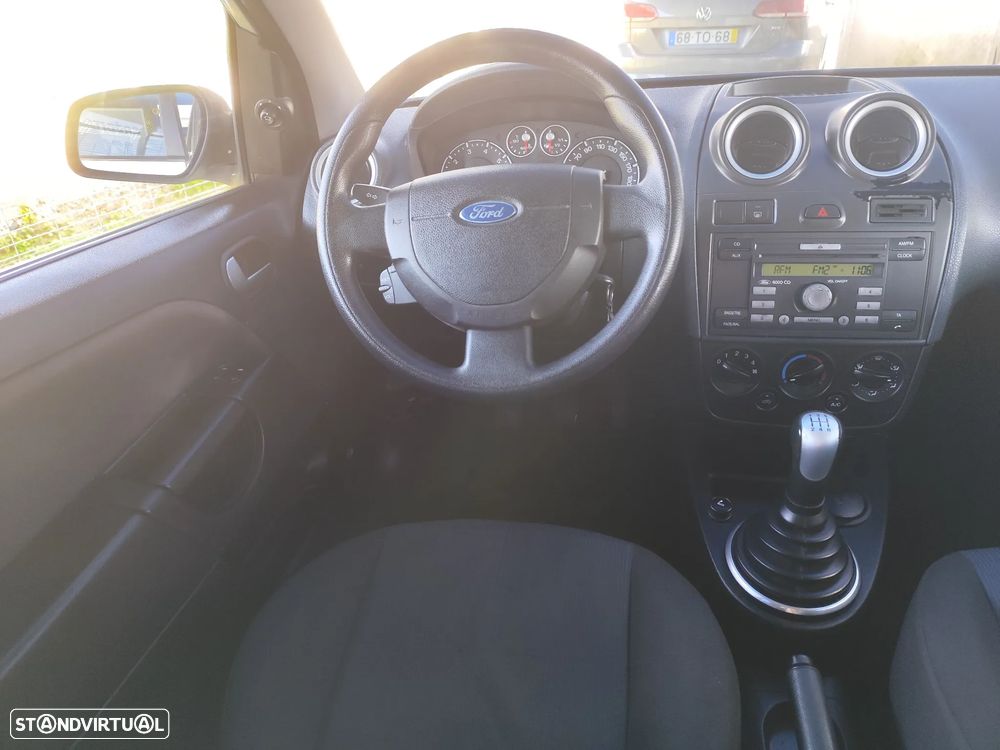 Ford Fiesta 1.25 Trend - 22