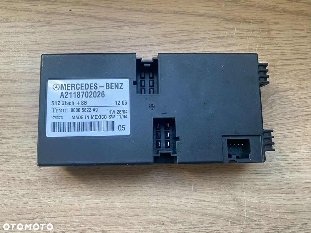 CZUJNIK MODUŁ FOTELA MERCEDES W211 A2118702026 - 1