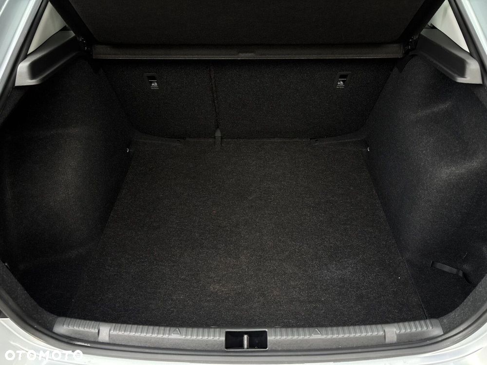 Skoda RAPID 1.0 TSI Ambition - 10