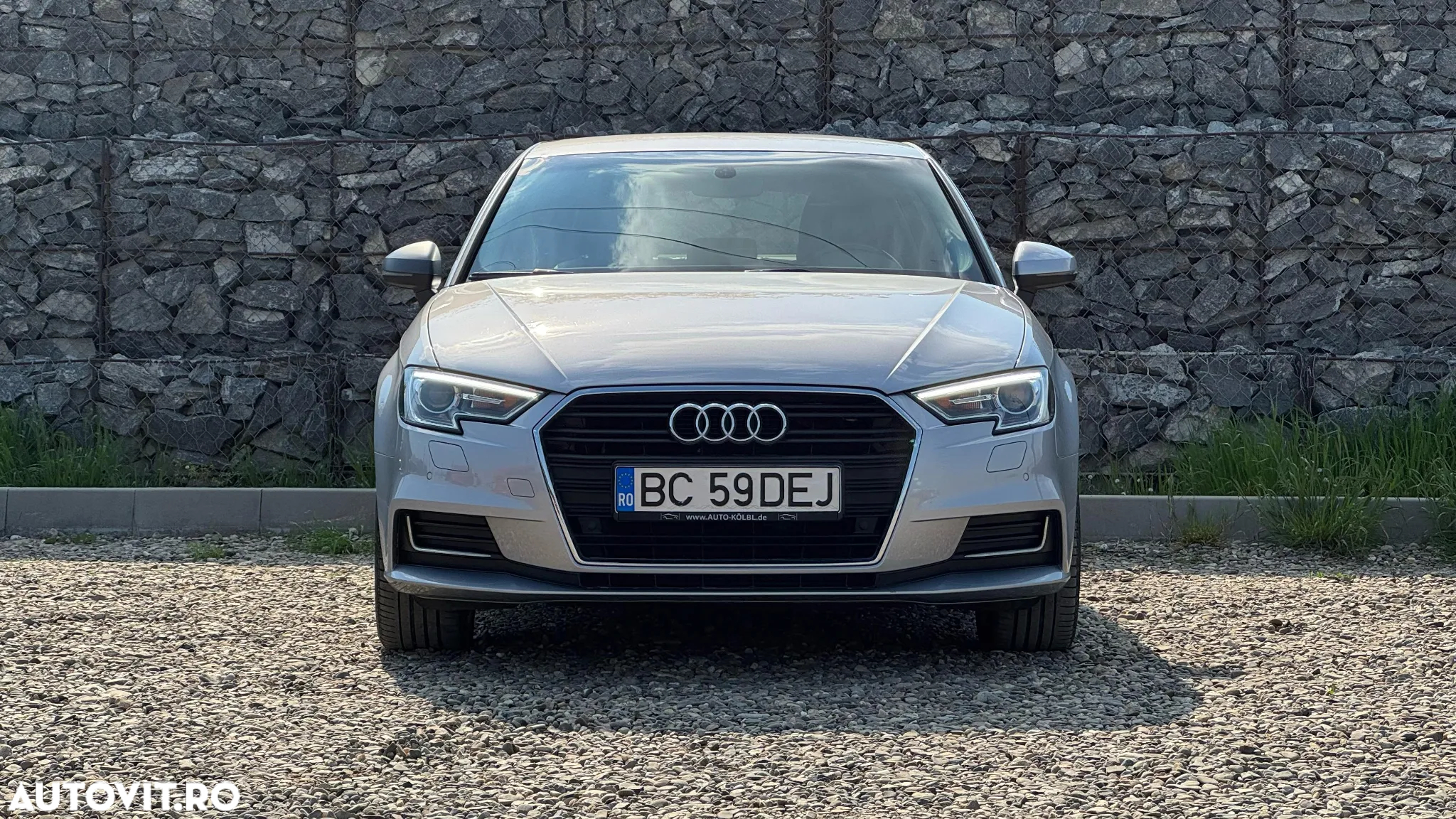 Audi A3 Sportback 1.6 TDI S tronic Design - 2