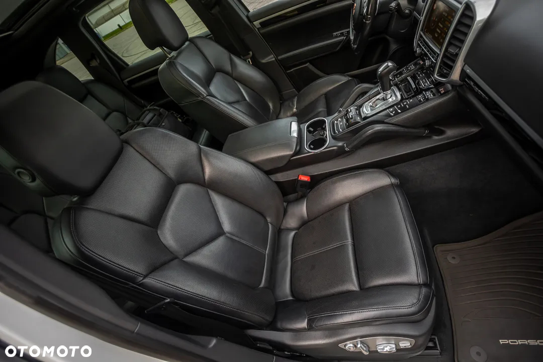 Porsche Cayenne S Diesel - 22