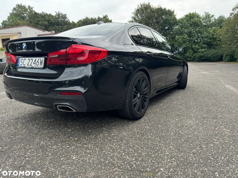 BMW Seria 5 520d M Sport - 4