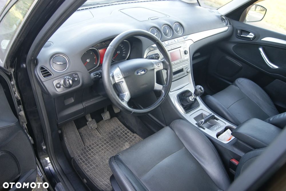 Ford S-Max 2.0 TDCi DPF Ambiente - 11