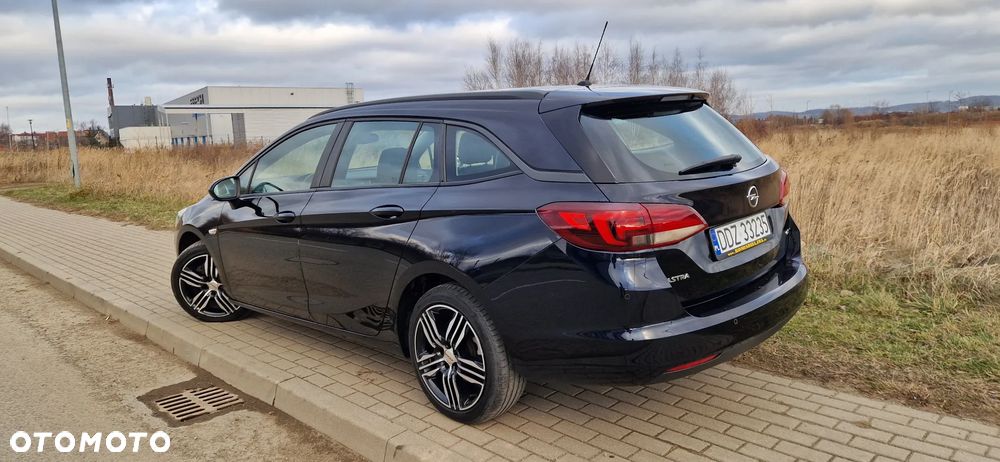 Opel Astra 1.6 D Start/Stop Business - 2