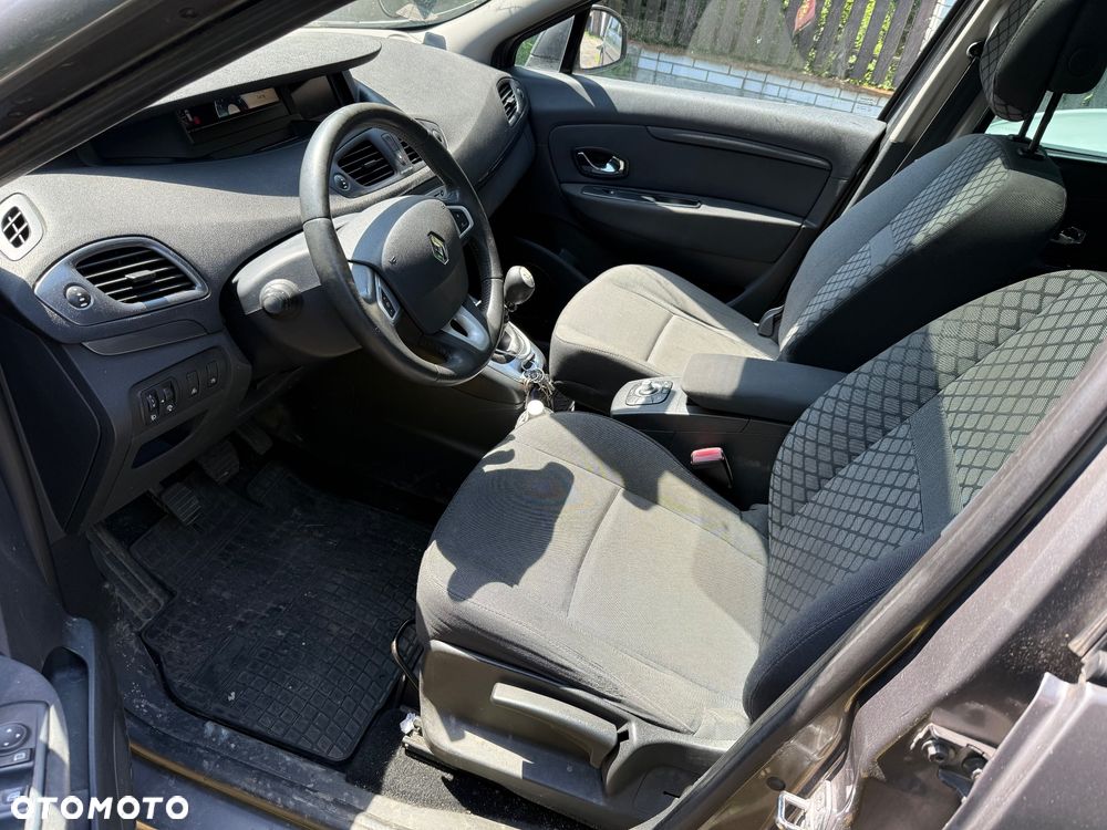 Renault Grand Scenic - 20