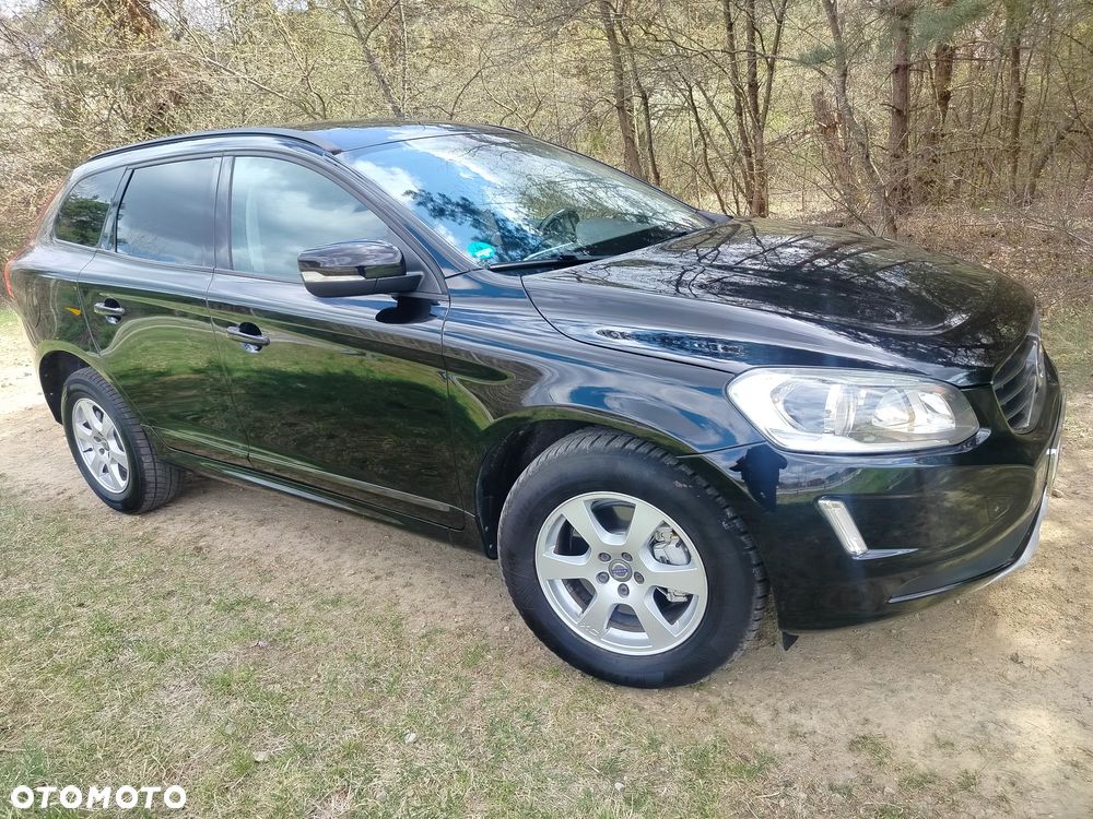Volvo XC 60 D3 Drive-E Momentum - 1