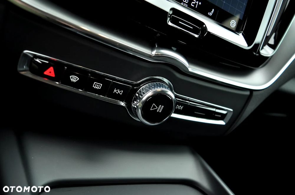 Volvo XC 60 B4 B Geartronic Momentum Pro - 31