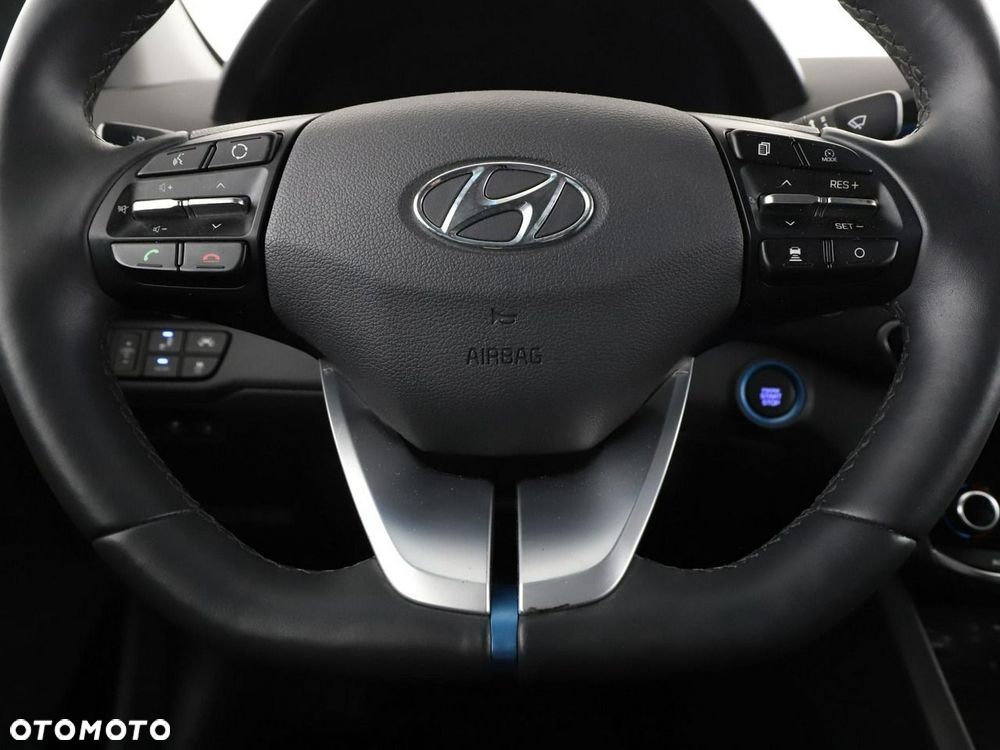 Hyundai IONIQ - 22