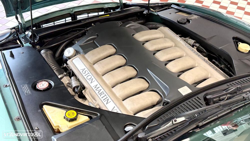 Aston Martin DB7 Vantage Coupé - 30
